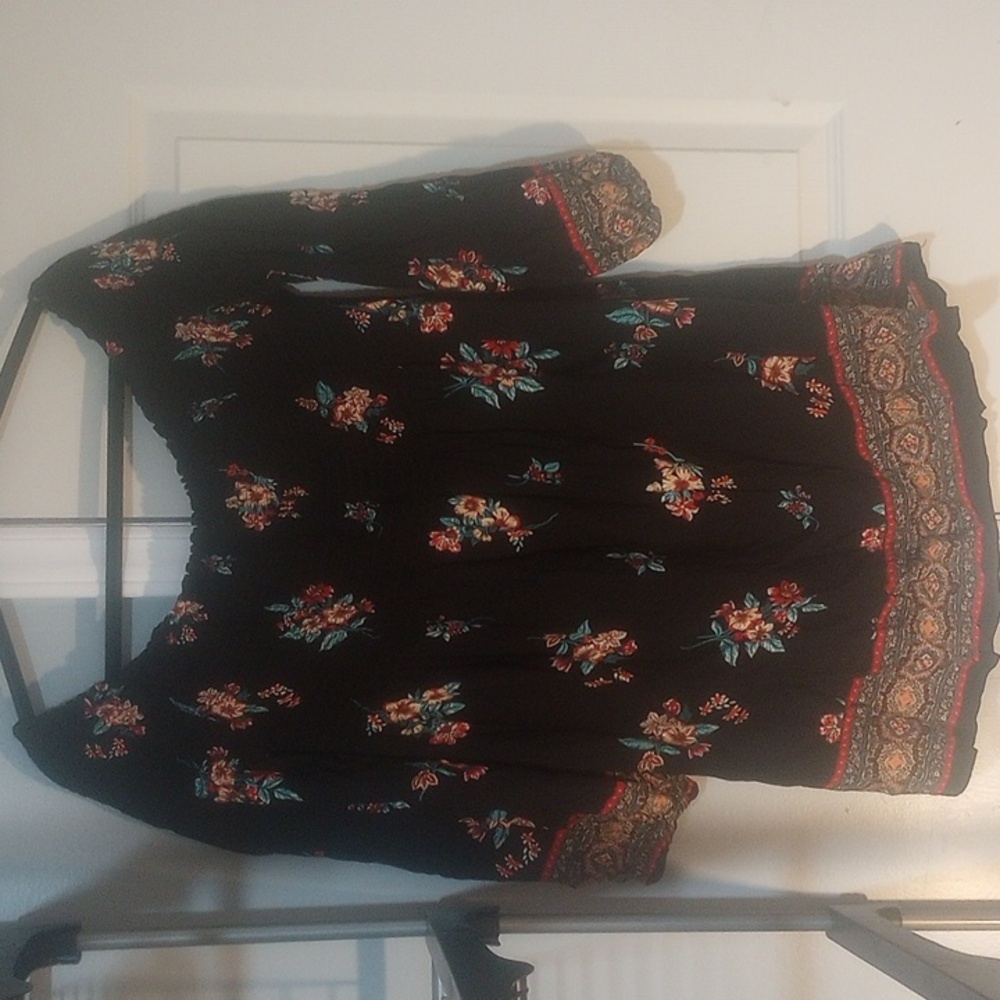 Printed blouse with elastic at the top, black 3/4 sleeves